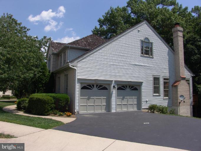 8142 Ridge Creek Way Springfield, VA 22153 - Photo 25 of 28 Garage 1