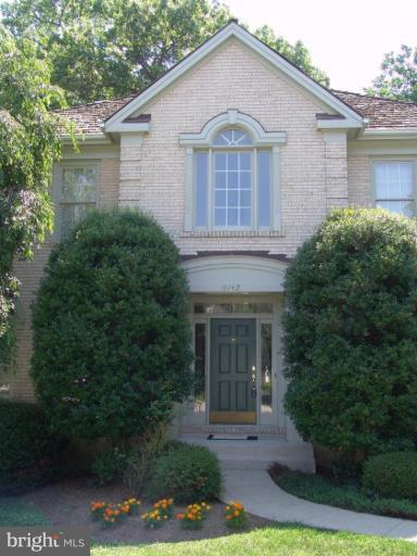 8142 Ridge Creek Way Springfield, VA 22153 - Photo 4 of 28 Exterior #3