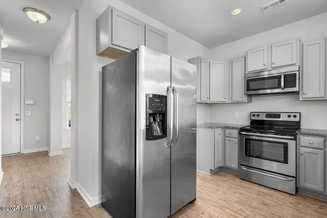 $2,300 | 7334 Chipley Drive, Wilmington, NC 28411