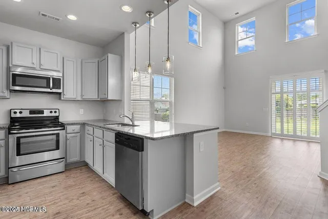 $2,300 | 7334 Chipley Drive, Wilmington, NC 28411