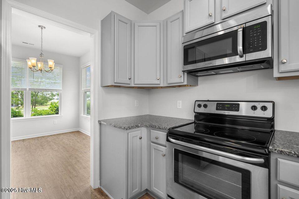7334 Chipley Drive Wilmington, NC 28411 - Photo 20 of 31 kitchen 9