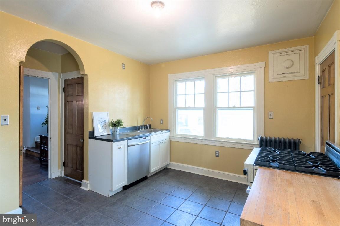 6343 Frederick Road Catonsville, MD 21228 - Photo 16 of 41 Gallery Image 16