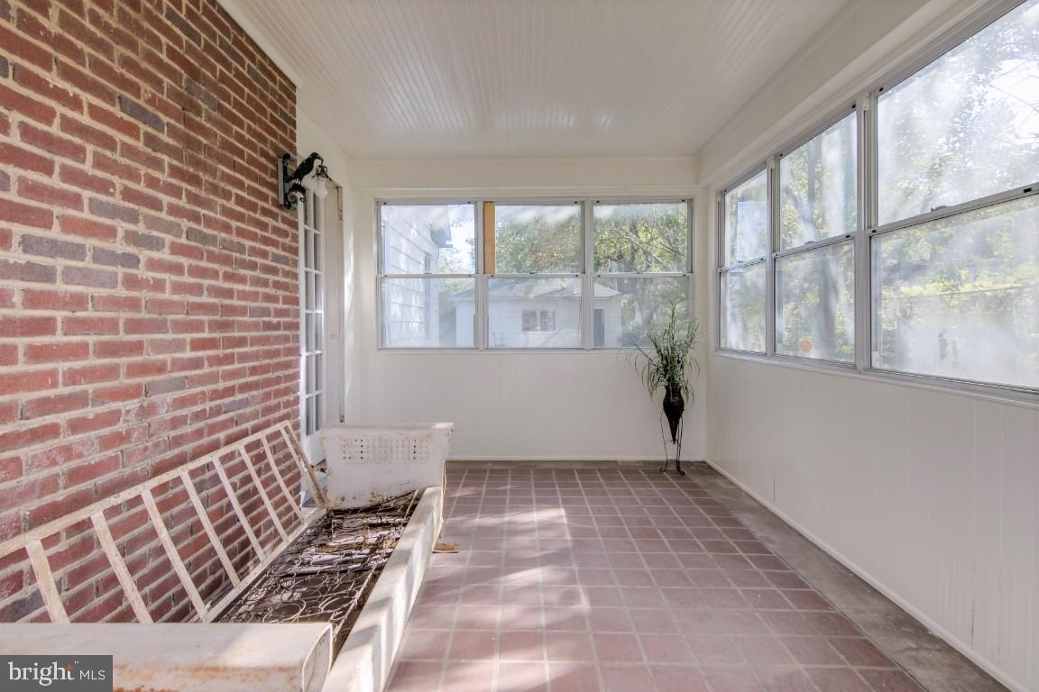 6343 Frederick Road Catonsville, MD 21228 - Photo 7 of 41 Classic sun porch