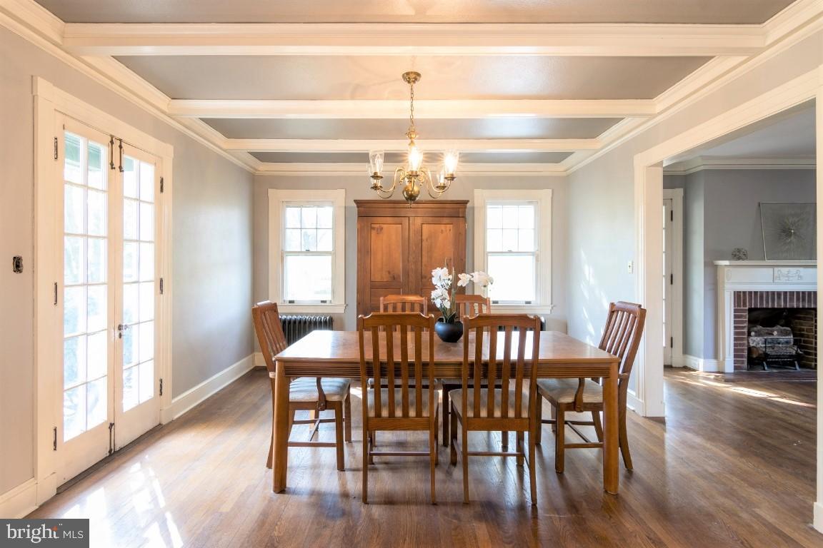 6343 Frederick Road Catonsville, MD 21228 - Photo 10 of 41 Gorgeous dining room