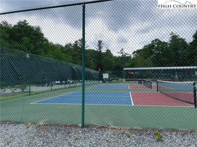 a view of a tennis court