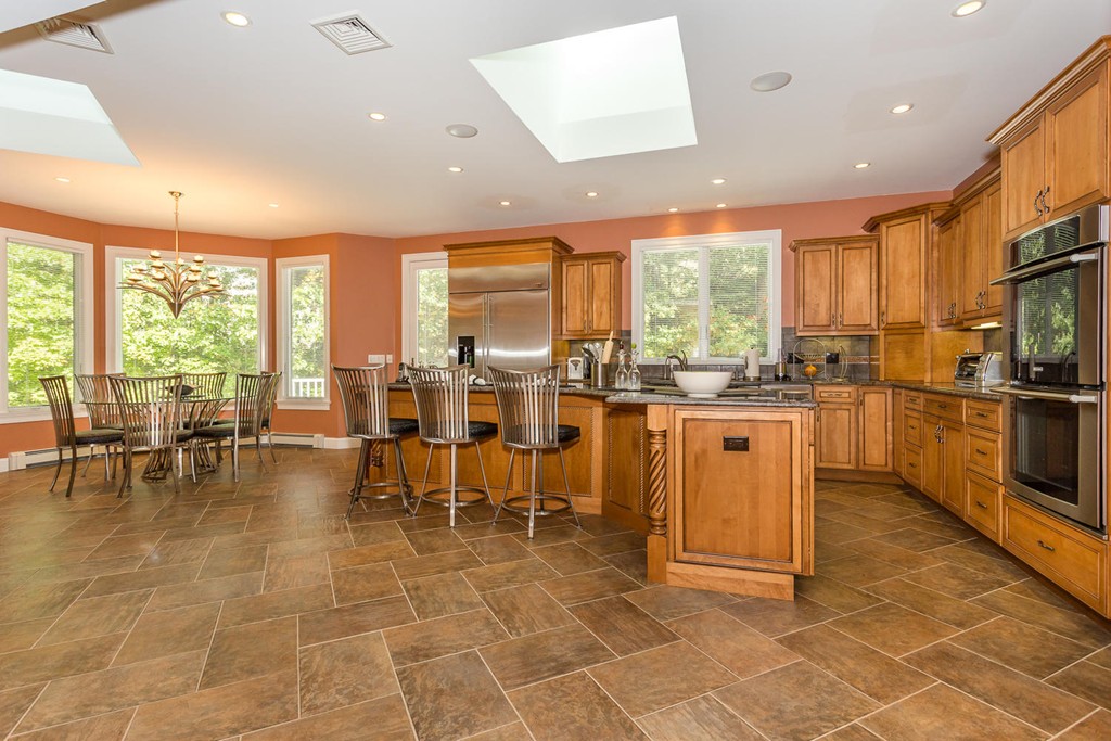 4 Woodlock Road Canton, MA 02021 - Photo 8 of 30 Gallery Image 8