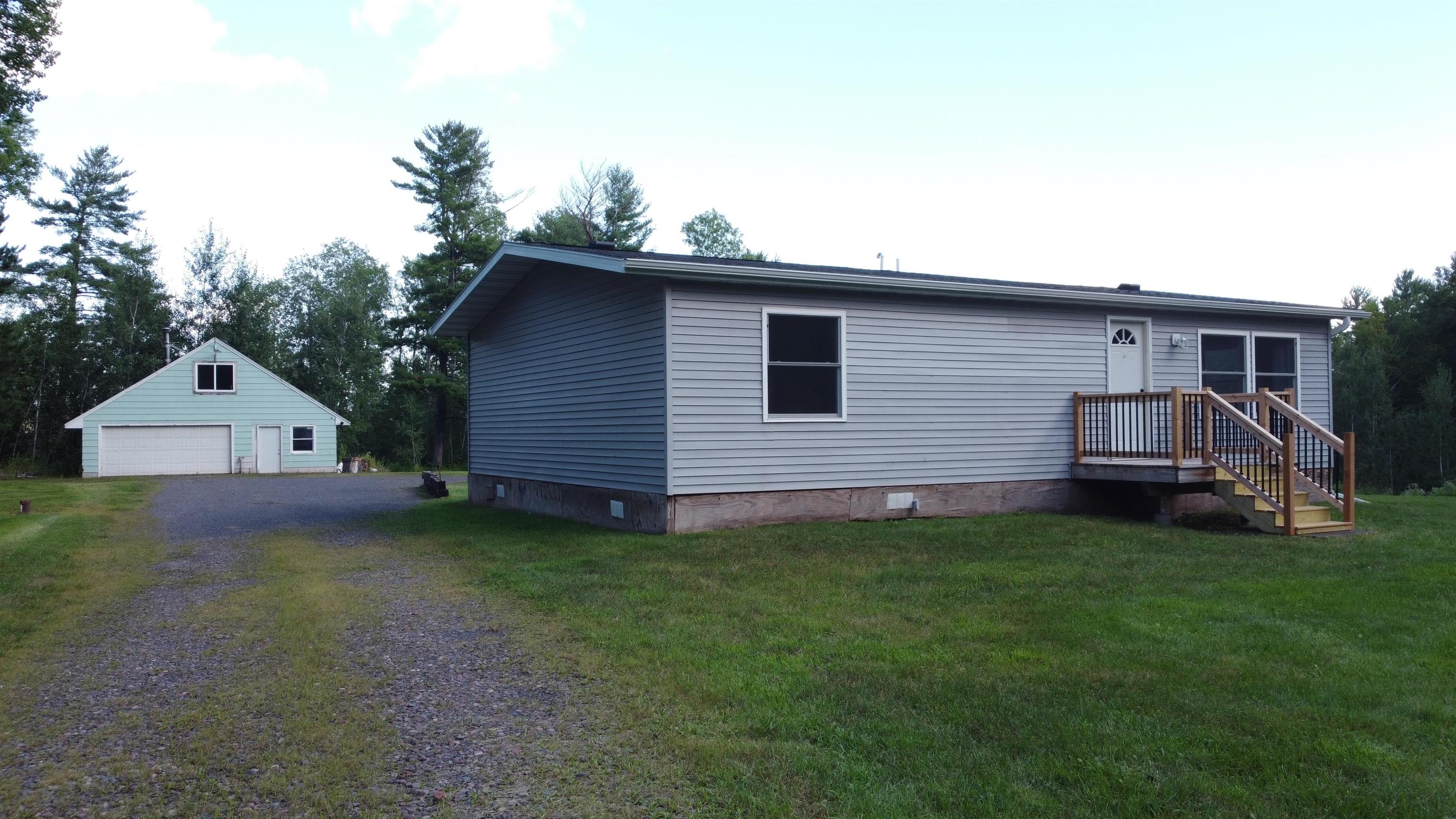 3917 Karky Road Superior, WI 54880 - Photo 6 of 46