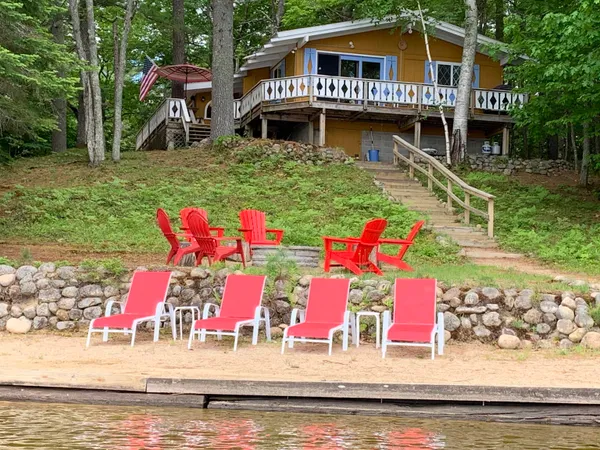 $699,000 | 726 Pequawket Drive, Conway, NH 03818