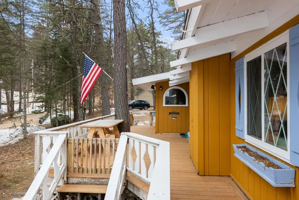 $699,000 | 726 Pequawket Drive, Conway, NH 03818