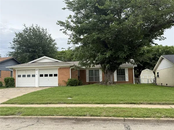 $240,000 | 1014 Bunn Drive, Irving, TX 75061