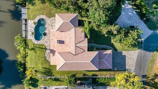 $2,395,000 | 7300 Cove Terrace, Sarasota, FL 34231