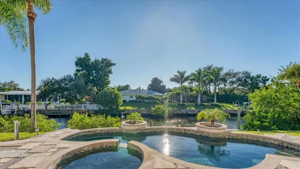 $2,395,000 | 7300 Cove Terrace, Sarasota, FL 34231