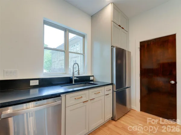 $3,100 | 1174 Park W Drive, Charlotte, NC 28209