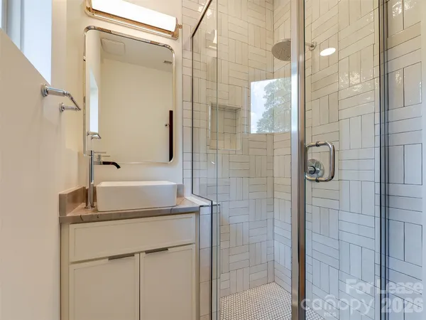 $3,100 | 1174 Park W Drive, Charlotte, NC 28209
