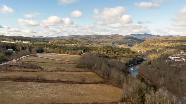 $169,500 | 25 Wilder Lane, Royalton, VT 05032