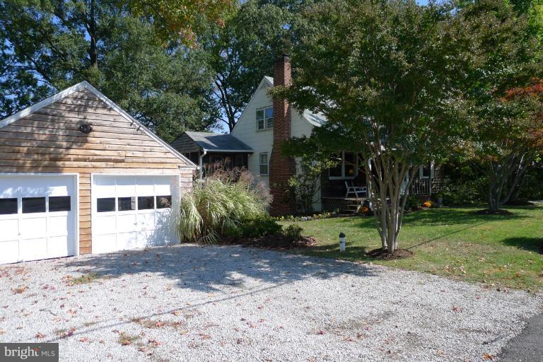 3947 Germantown Road Edgewater, MD 21037 - Photo 4 of 27 Exterior (Front)