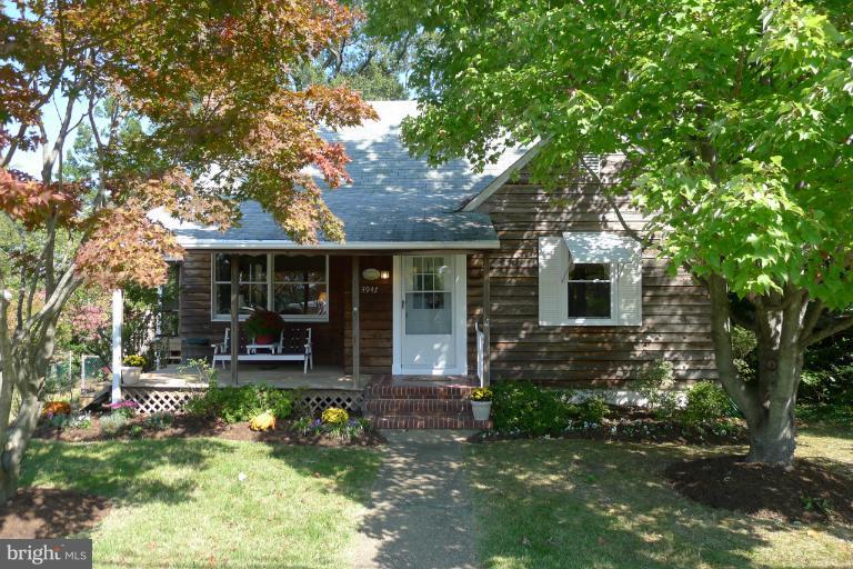 3947 Germantown Road Edgewater, MD 21037 - Photo 10 of 27 Exterior (Front)