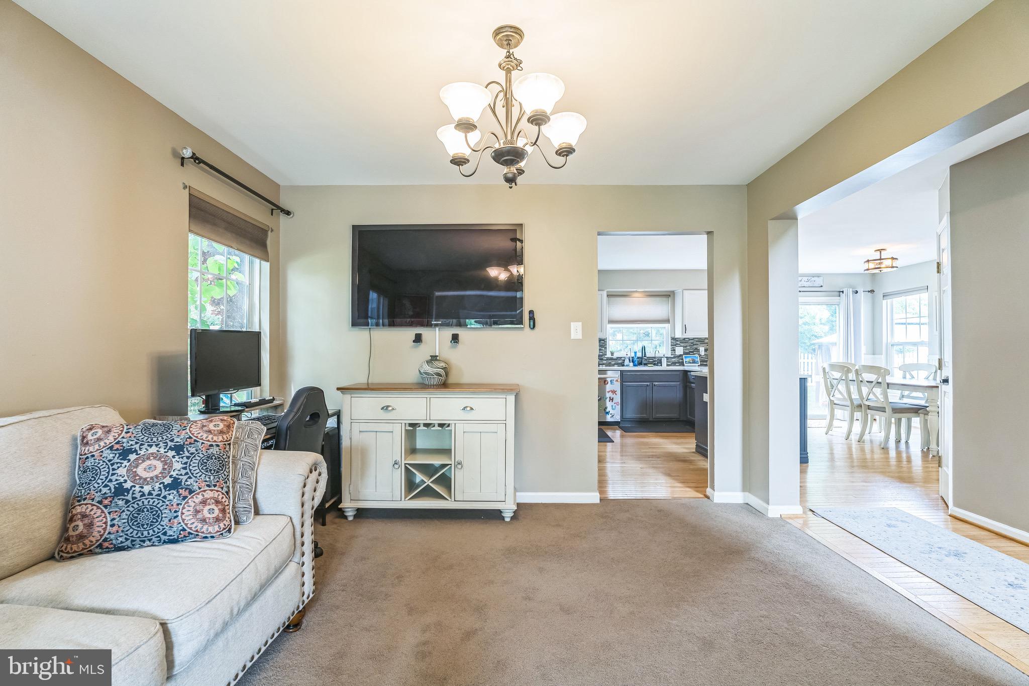 112 Lantern Way Deptford, NJ 08096 - Photo 3 of 30 a living room with furniture and a flat screen tv