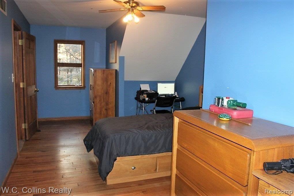 58855 Place Road New Haven, MI 48048 - Photo 20 of 27 20 Bedroom 2