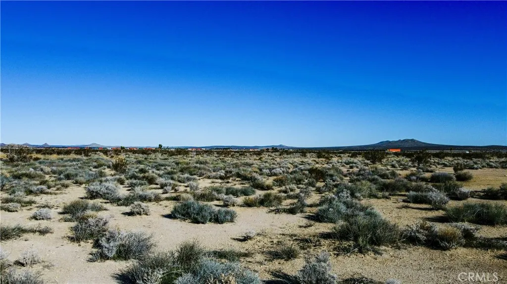 0 Fickett Mojave, CA 93501 - Photo 7 of 18 a view of a city