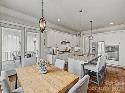 $1,150,000 | 9829 Genevieve Court, Charlotte, NC 28270