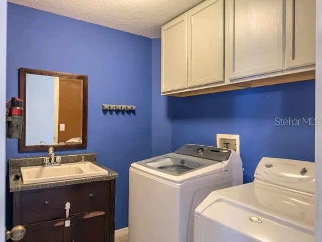 $2,400 | 925 Maple Creek Drive, Orlando, FL 32828