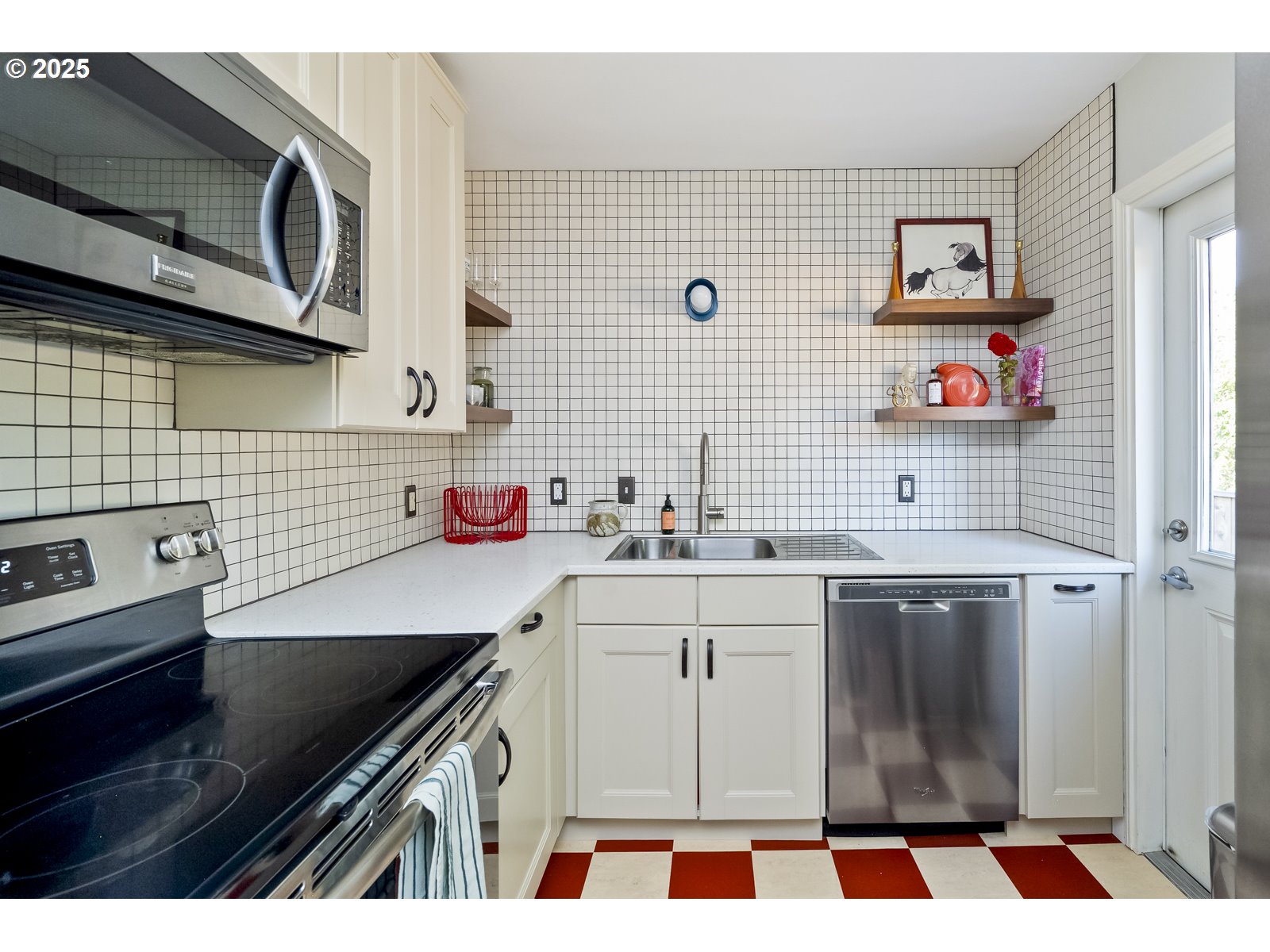 1428 North Bryant Street, Unit 2 Portland, OR 97217 - Photo 19 of 38