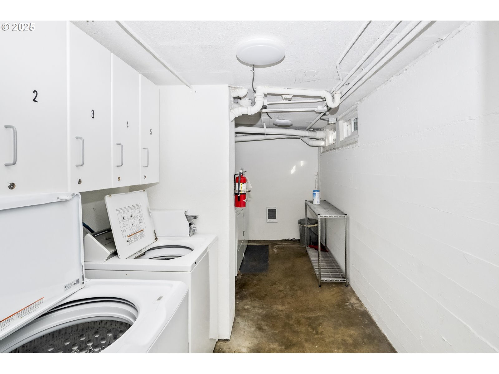 1428 North Bryant Street, Unit 2 Portland, OR 97217 - Photo 33 of 38