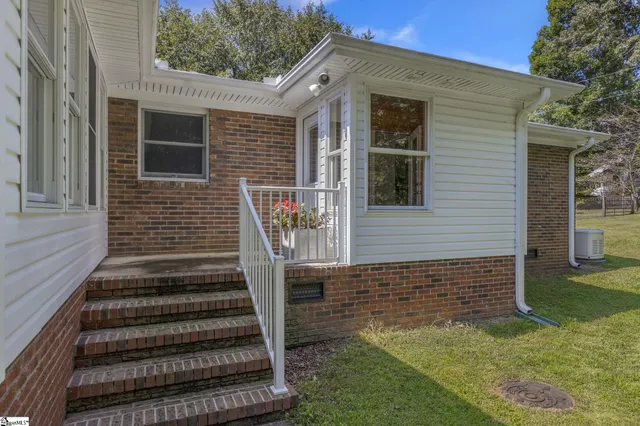 $775,000 | 316 Mountain Estates Road, Pickens, SC 29671