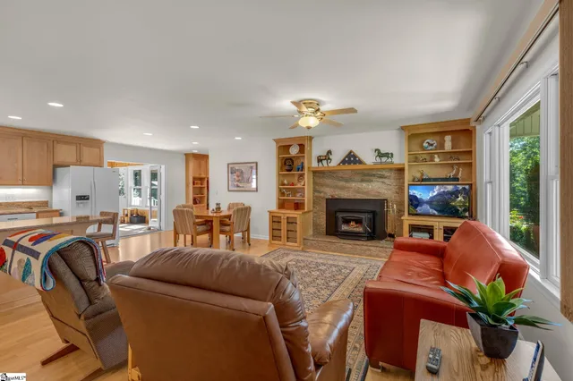 $775,000 | 316 Mountain Estates Road, Pickens, SC 29671