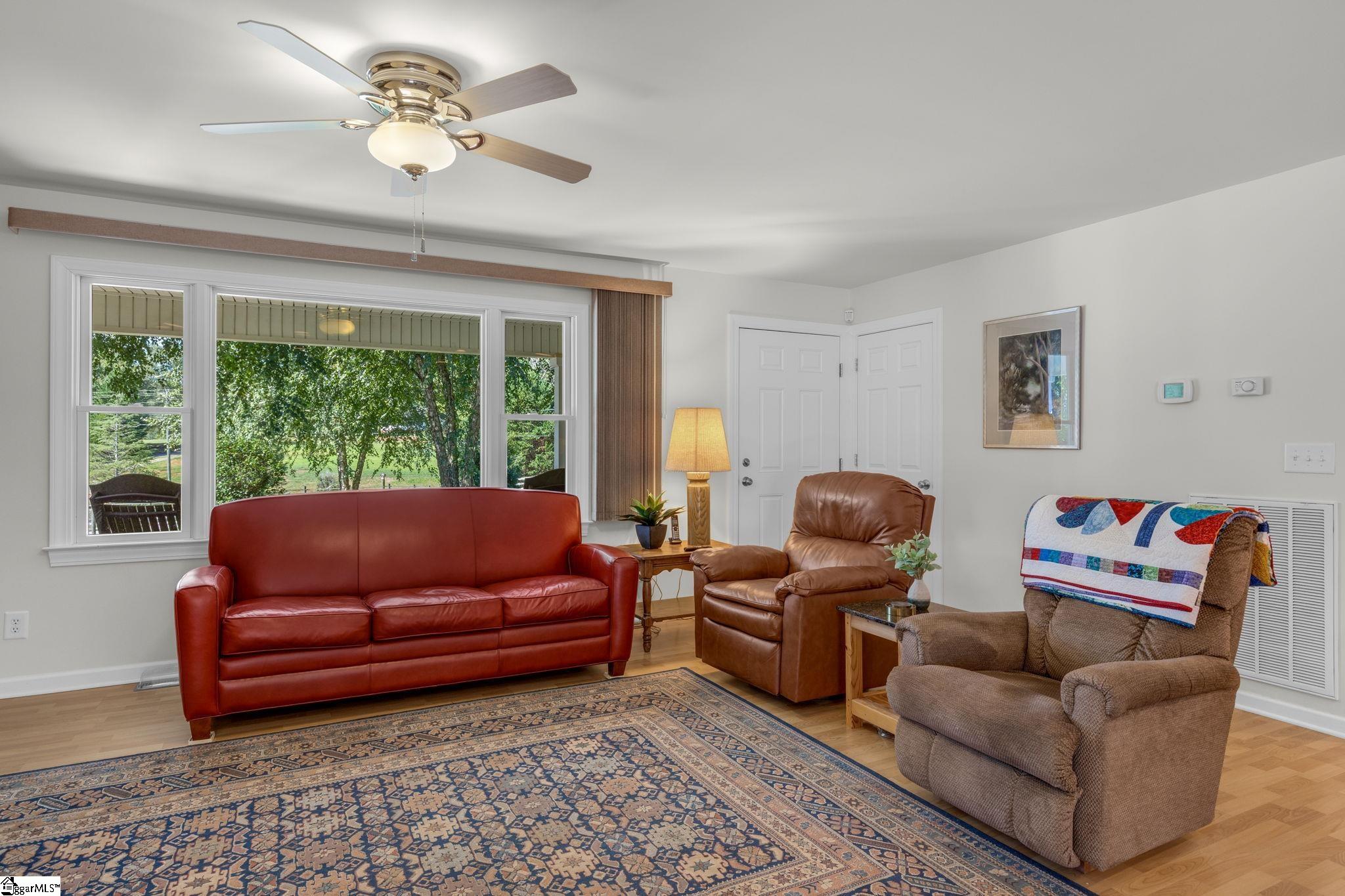 316 Mountain Estates Road Pickens, SC 29671 - Photo 7 of 50