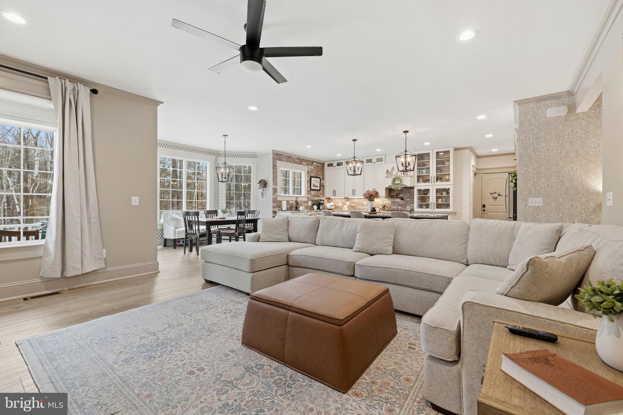 86 Hinsons Ford Road Amissville, VA 20106 - Photo 25 of 88 a living room with furniture and a large window