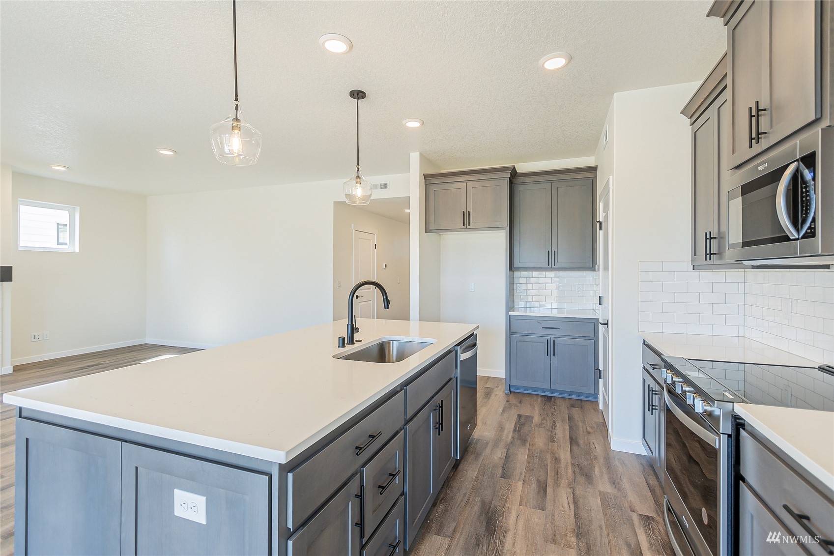 604 Cardinal Avenue Winlock, WA 98596 - Photo 7 of 35 Gallery Image 7
