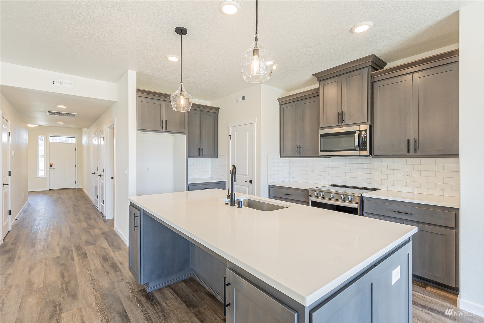 604 Cardinal Avenue Winlock, WA 98596 - Photo 8 of 35 Gallery Image 8