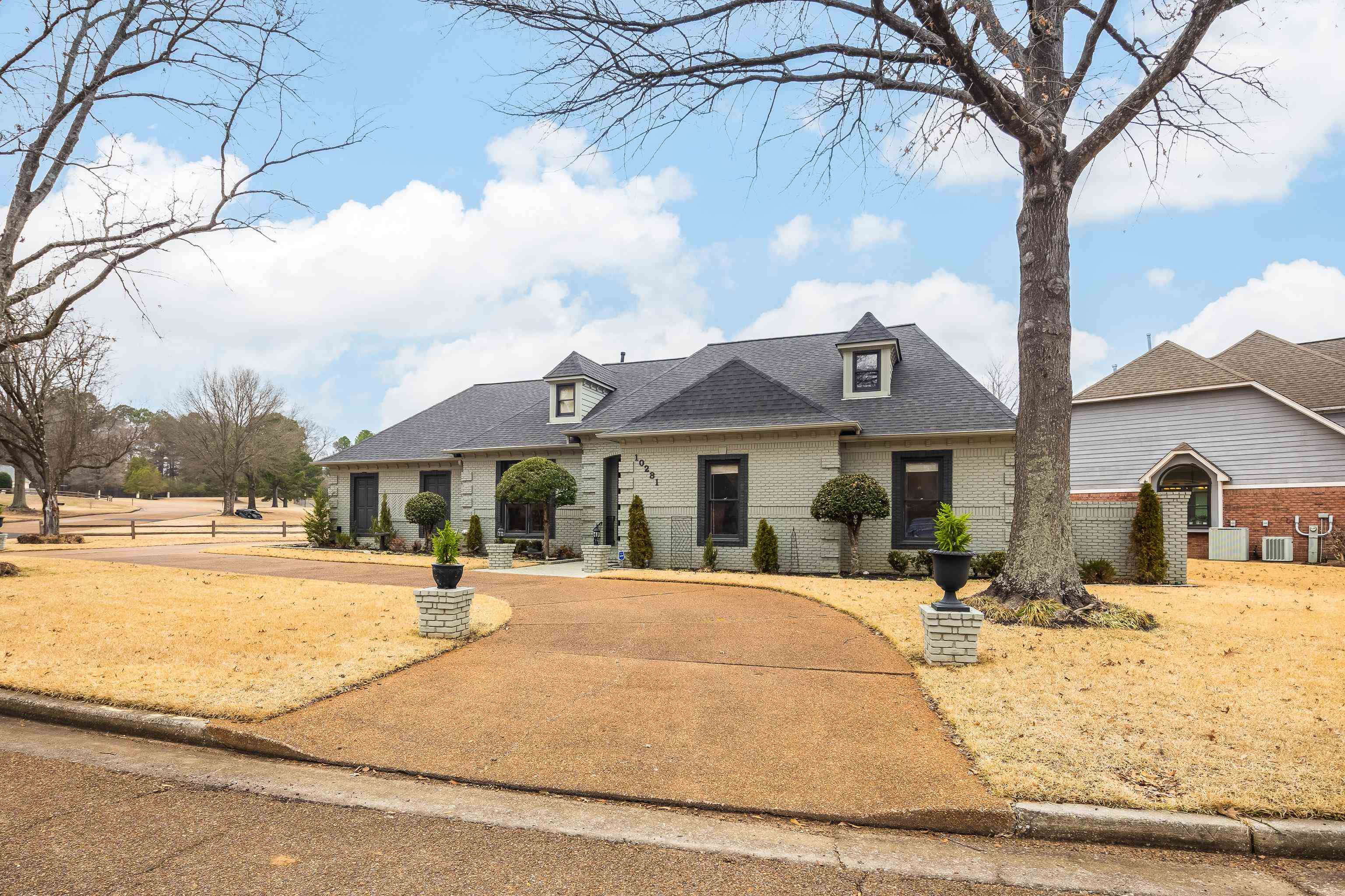 10281 Peyton Path Cove Collierville, TN 38017 - Photo 29 of 40 View of front of property with brick siding