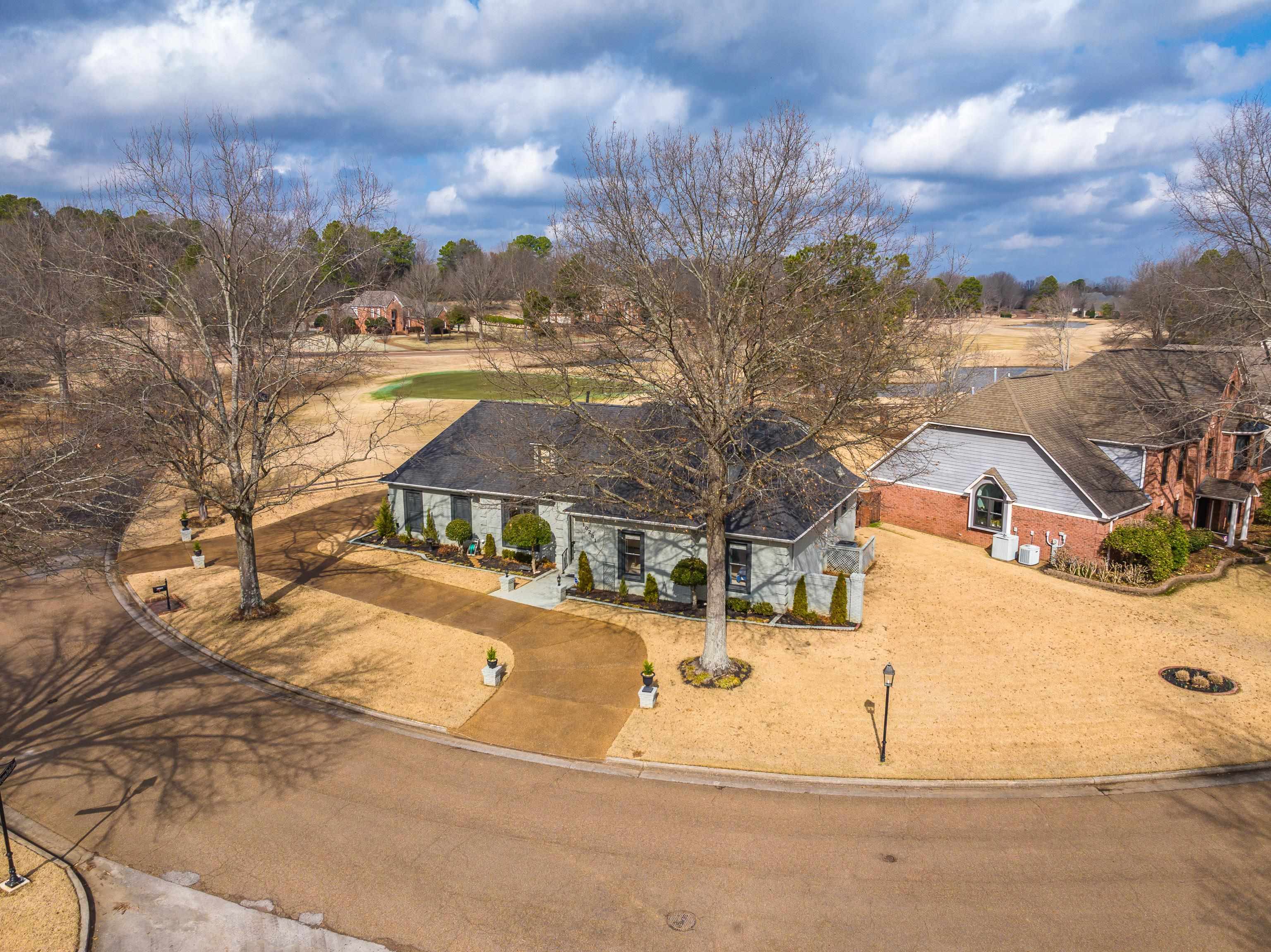10281 Peyton Path Cove Collierville, TN 38017 - Photo 3 of 40 Drone / aerial view