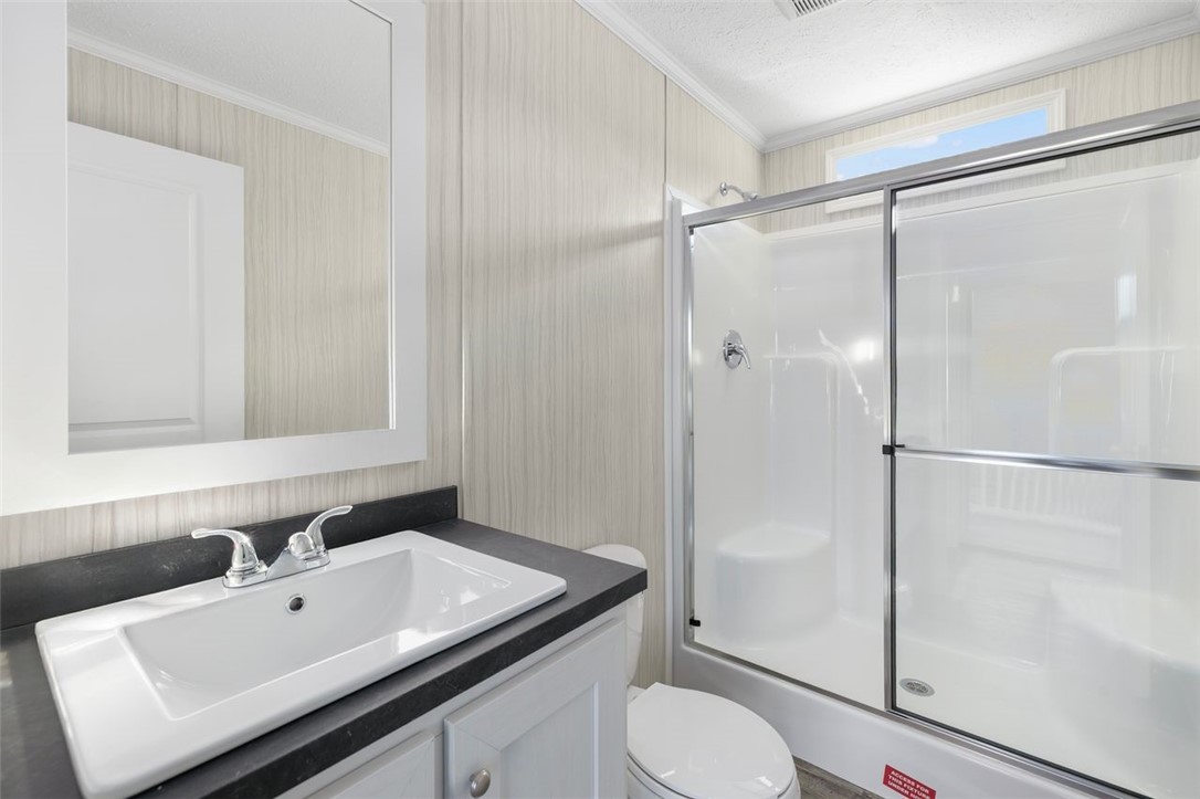 38 Lowell Avenue Pawtucket, RI 02861 - Photo 18 of 27