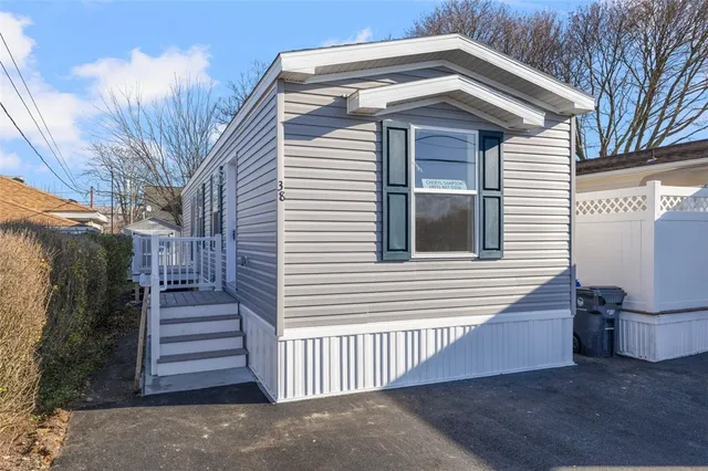 $199,000 | 38 Lowell Avenue, Pawtucket, RI 02861
