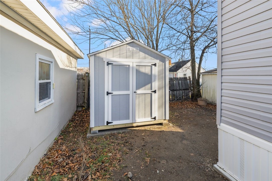 38 Lowell Avenue Pawtucket, RI 02861 - Photo 27 of 27