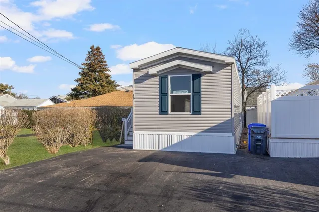 $199,000 | 38 Lowell Avenue, Pawtucket, RI 02861