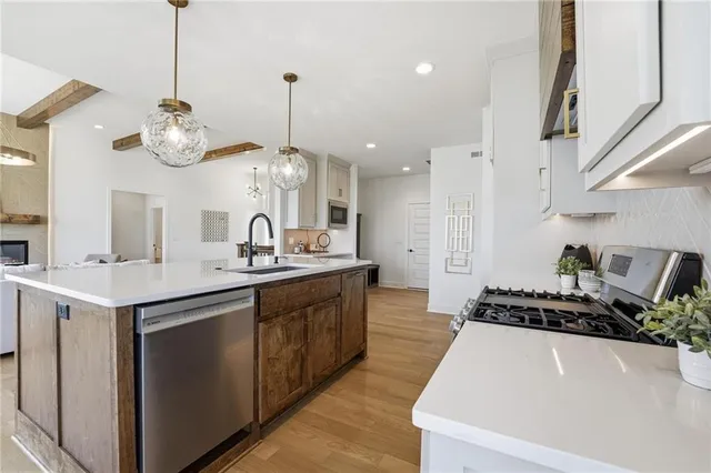 $679,900 | 4331 Northeast Hideaway Drive, Lee's Summit, MO 64064