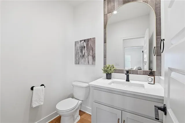 $679,900 | 4331 Northeast Hideaway Drive, Lee's Summit, MO 64064