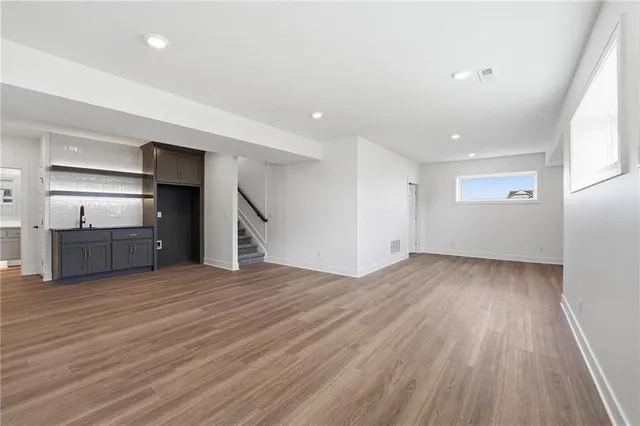 $679,900 | 4331 Northeast Hideaway Drive, Lee's Summit, MO 64064