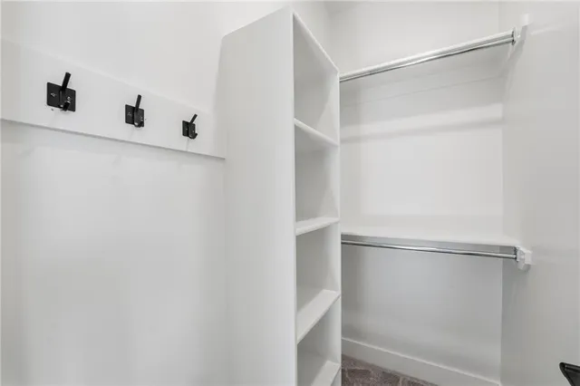 $679,900 | 4331 Northeast Hideaway Drive, Lee's Summit, MO 64064