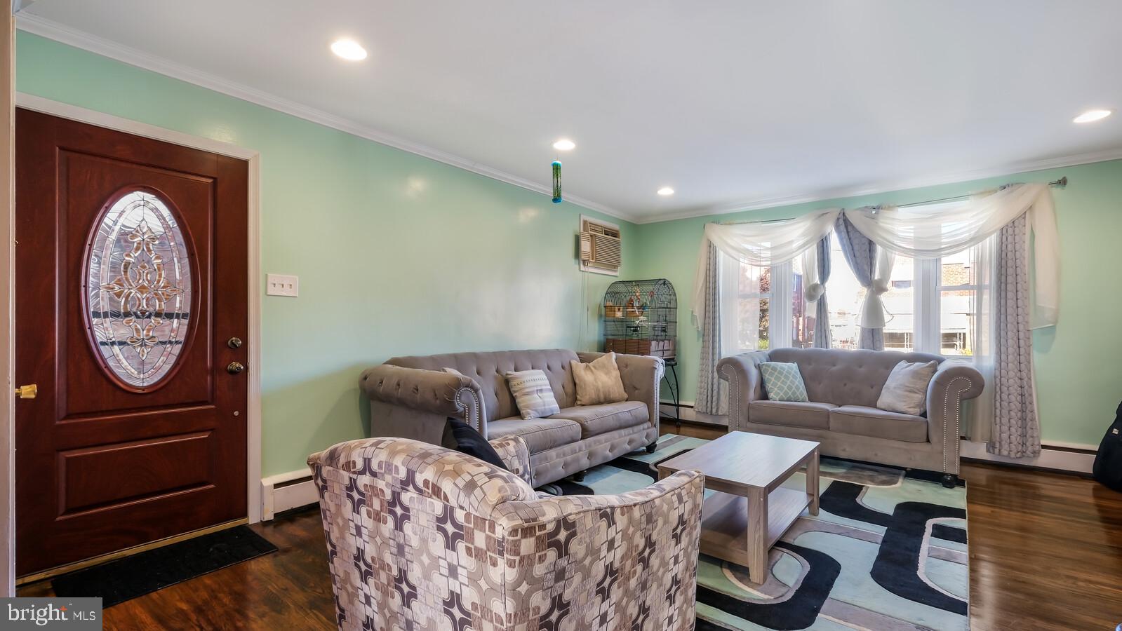 1824 Danforth Street Philadelphia, PA 19152 - Photo 4 of 21 Gallery Image 4