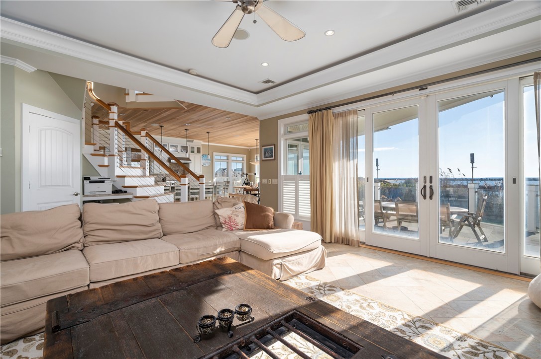 22 Shore Road Narragansett, RI 02882 - Photo 15 of 50