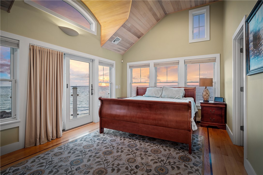 22 Shore Road Narragansett, RI 02882 - Photo 21 of 50