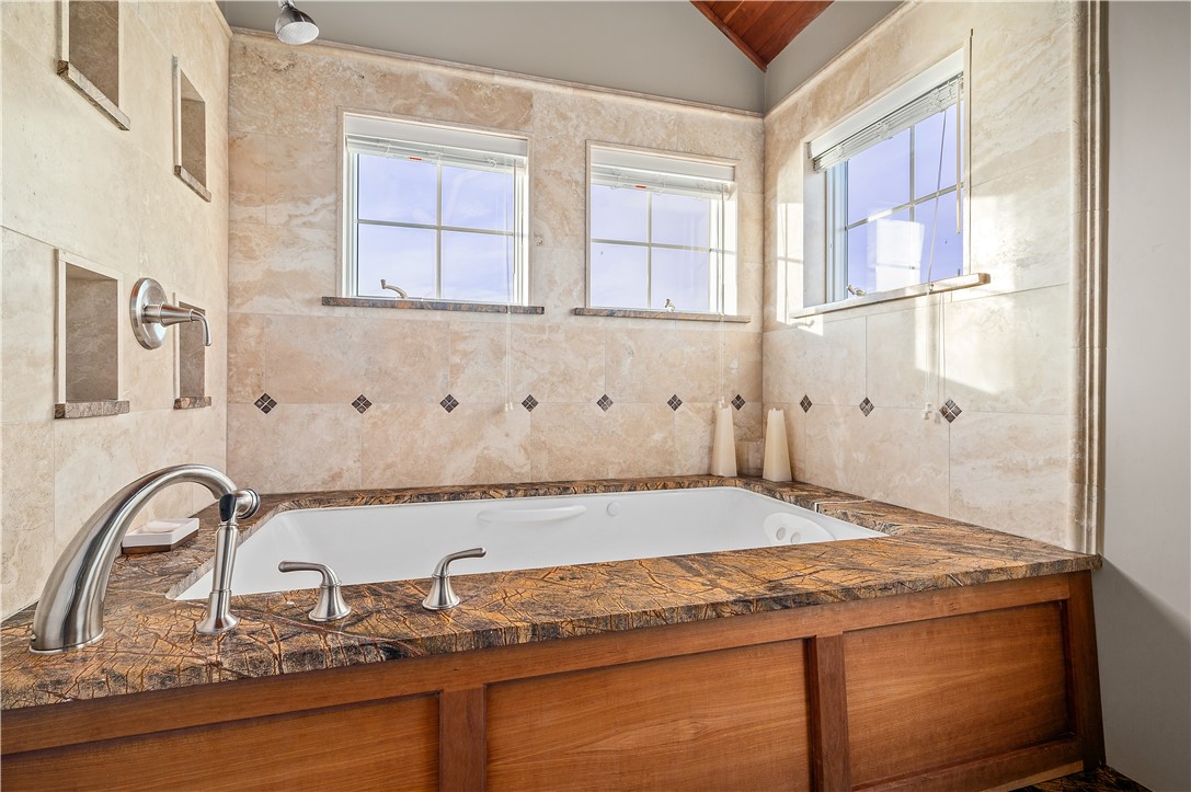 22 Shore Road Narragansett, RI 02882 - Photo 24 of 50