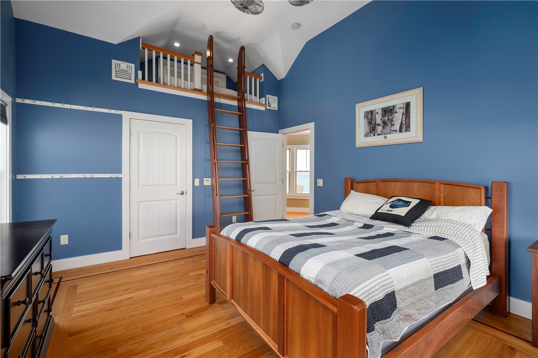 22 Shore Road Narragansett, RI 02882 - Photo 27 of 50