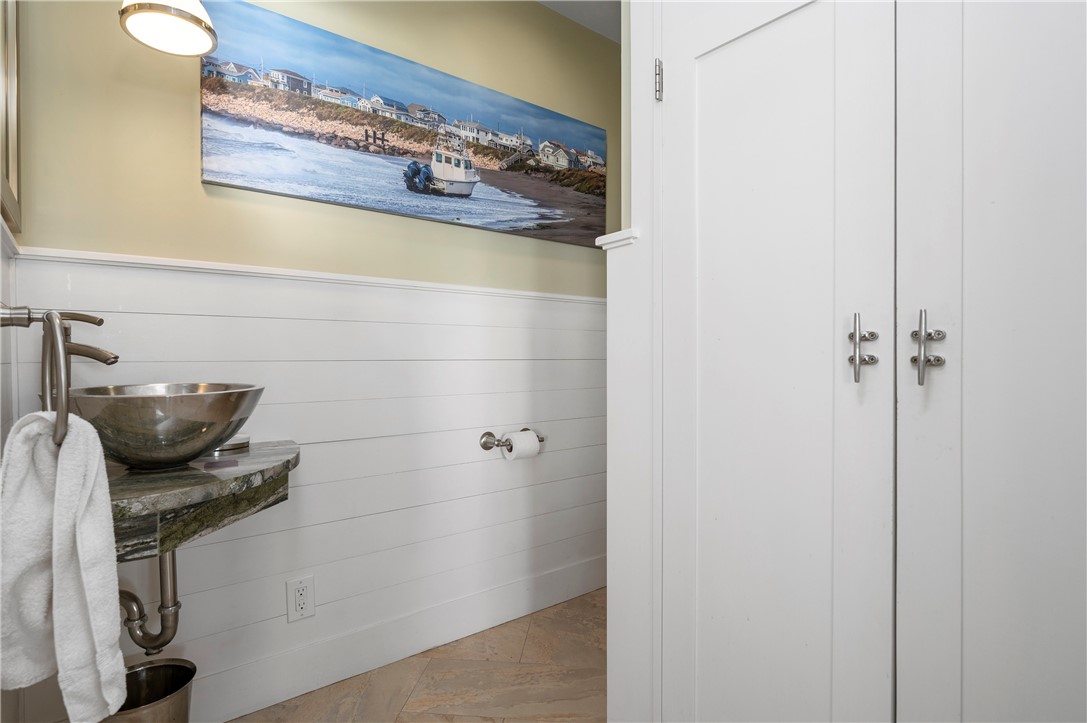 22 Shore Road Narragansett, RI 02882 - Photo 28 of 50